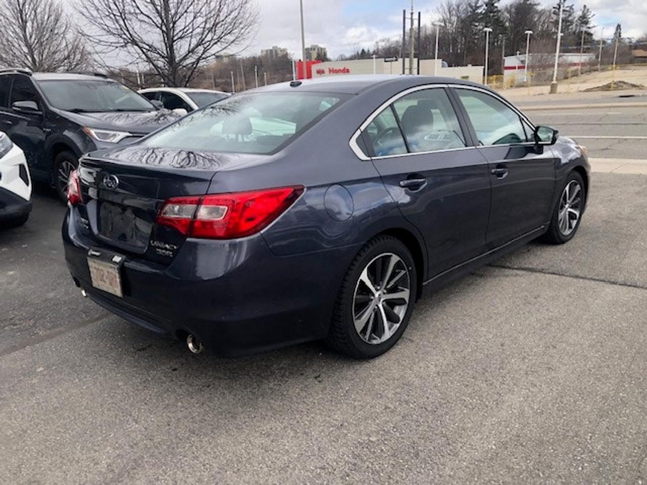 2015 Subaru Legacy 3.6R LIMITED AWD Photo