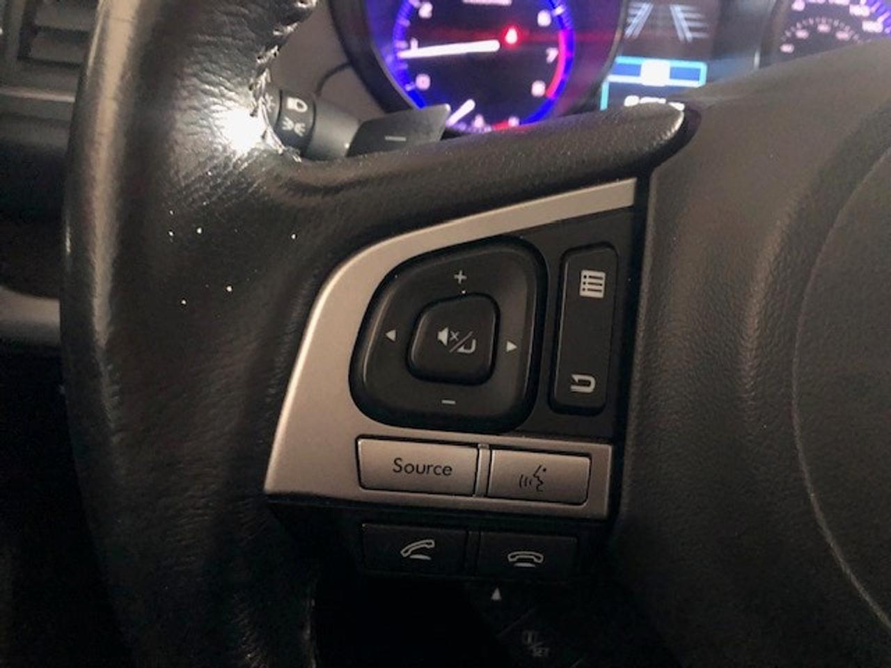 2015 Subaru Legacy 3.6R LIMITED AWD Photo