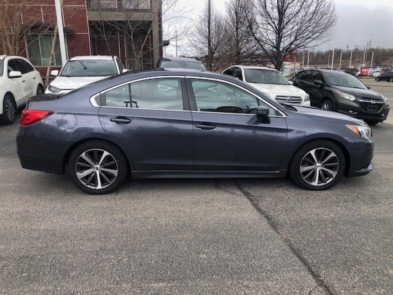 2015 Subaru Legacy 3.6R LIMITED AWD Photo