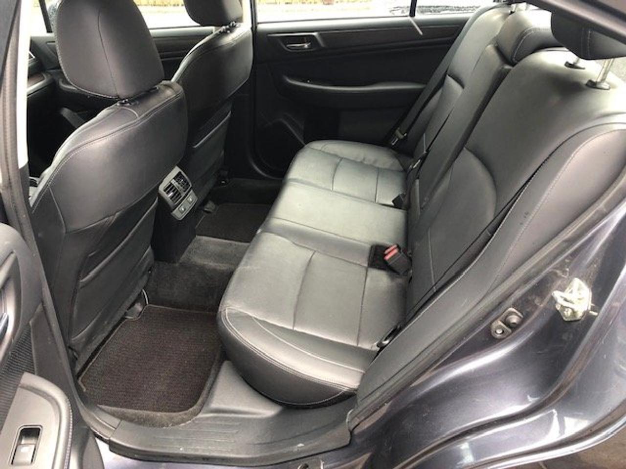 2015 Subaru Legacy 3.6R LIMITED AWD Photo