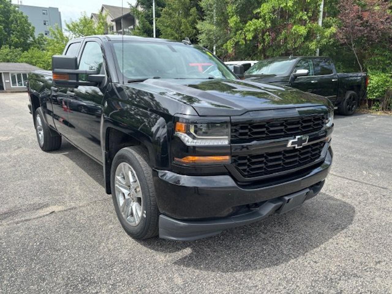 2019 Chevrolet Silverado 1500 LD Custom only 110000km no accidents 6.5 foot box Photo4