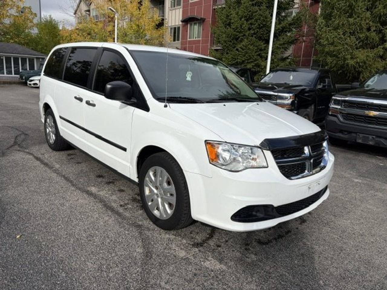 2017 Dodge Grand Caravan Canada Value Package 184000km ac blows ice cold Photo3