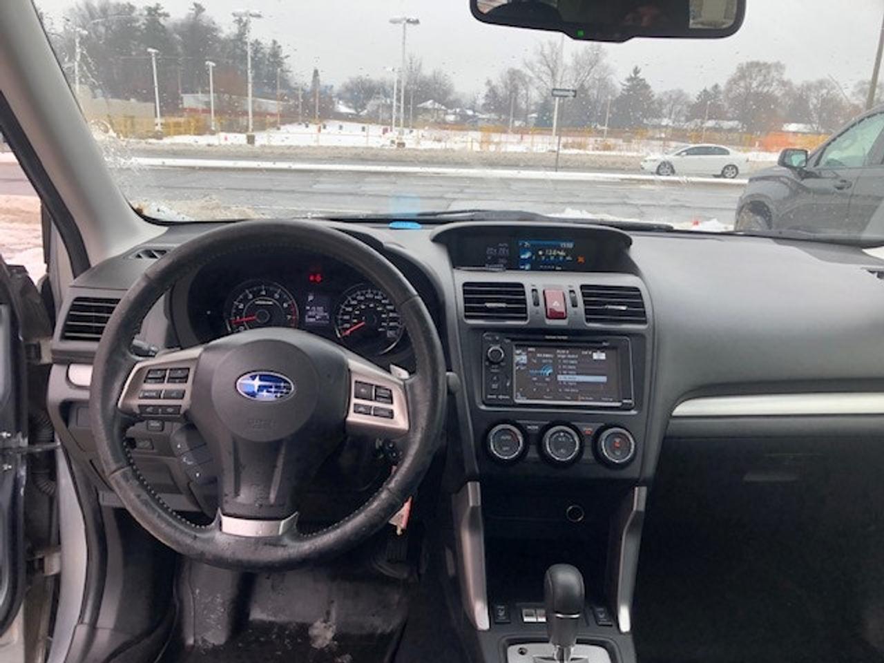 2014 Subaru Forester touring leather Photo