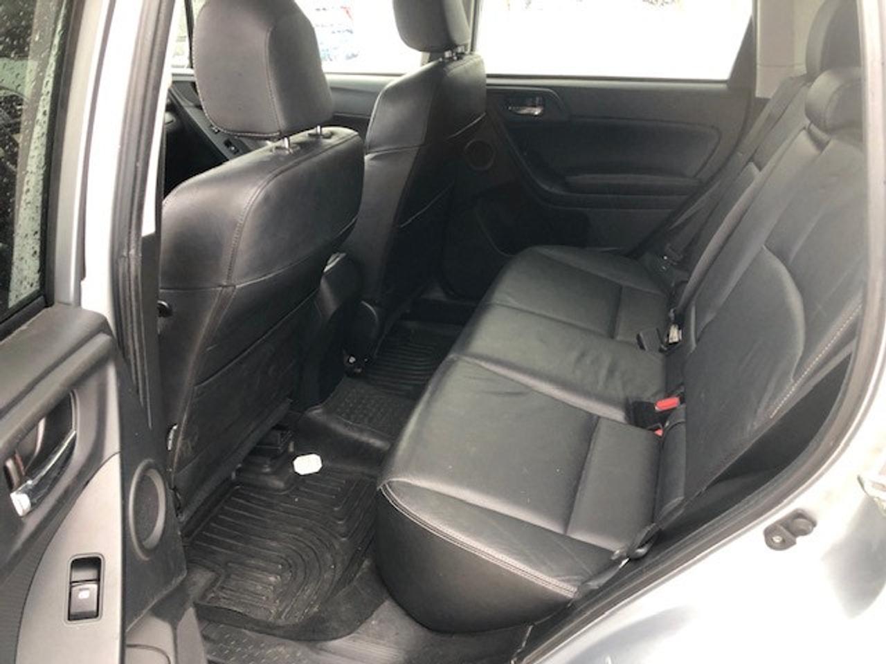 2014 Subaru Forester touring leather Photo
