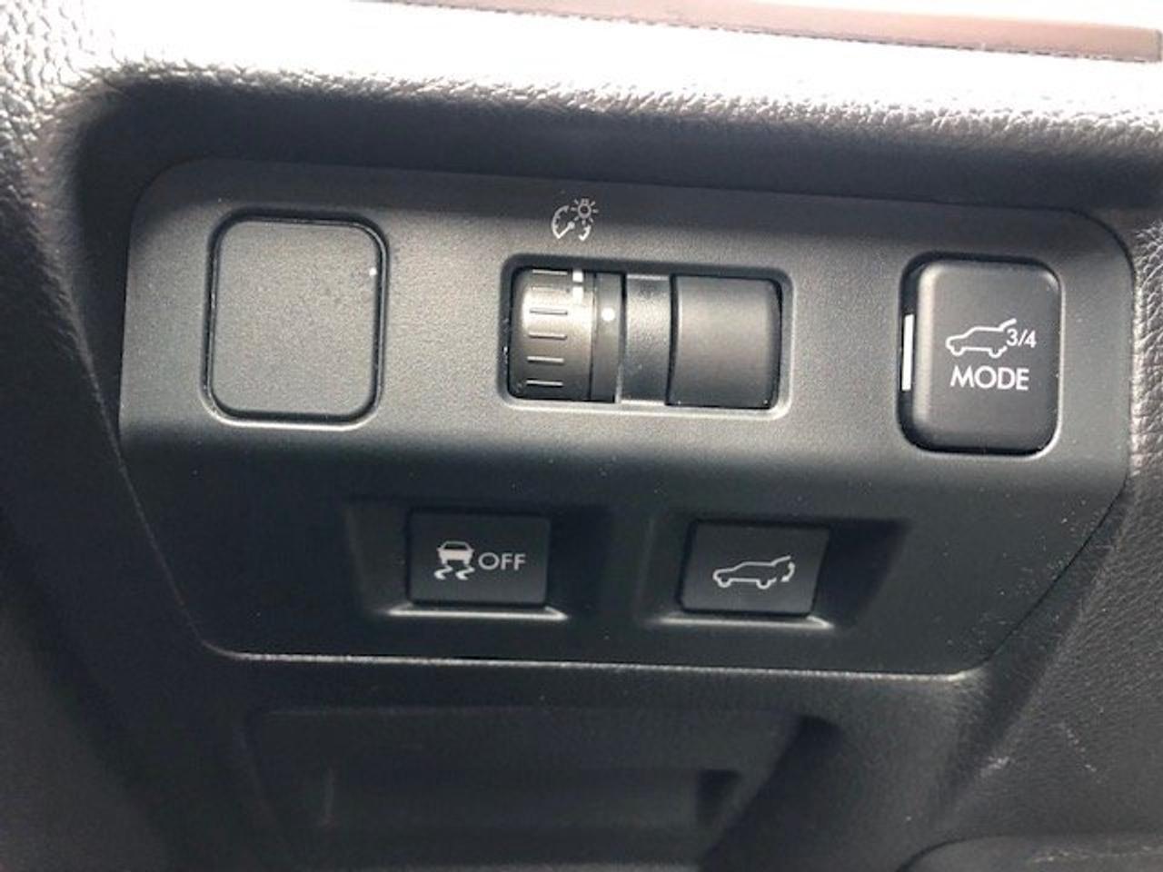 2014 Subaru Forester touring leather Photo