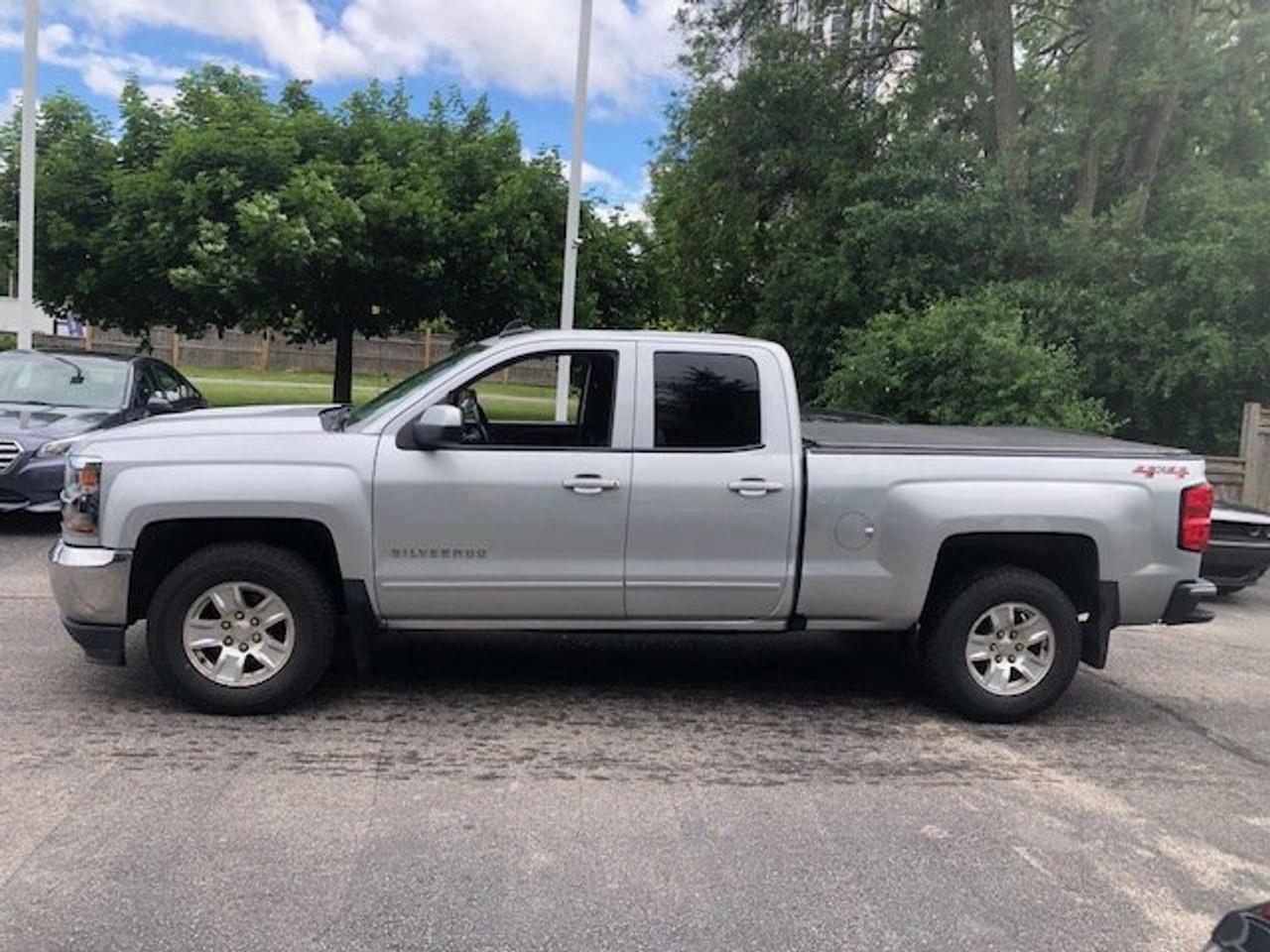 2018 Chevrolet Silverado 1500 LT no accidents runs great 6.5 foot box Photo