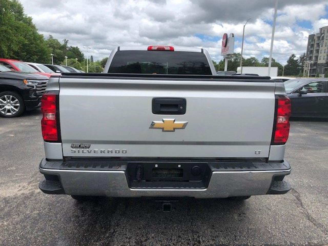 2018 Chevrolet Silverado 1500 LT no accidents runs great 6.5 foot box Photo