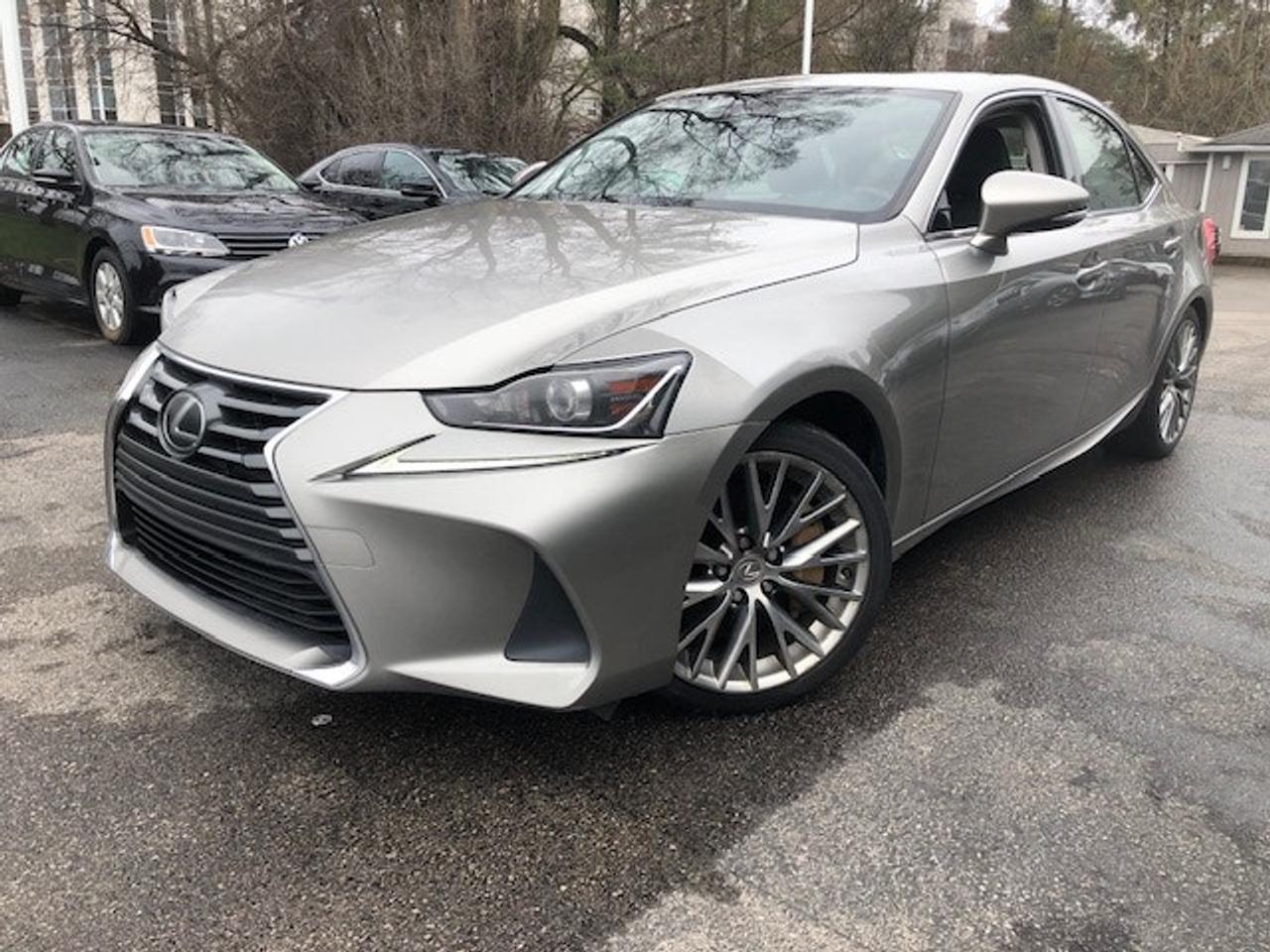 2017 Lexus IS 300 AWD Photo
