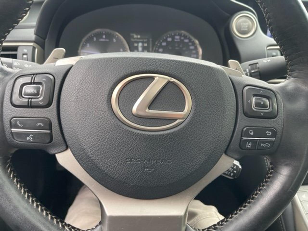 2017 Lexus IS 300 AWD Photo