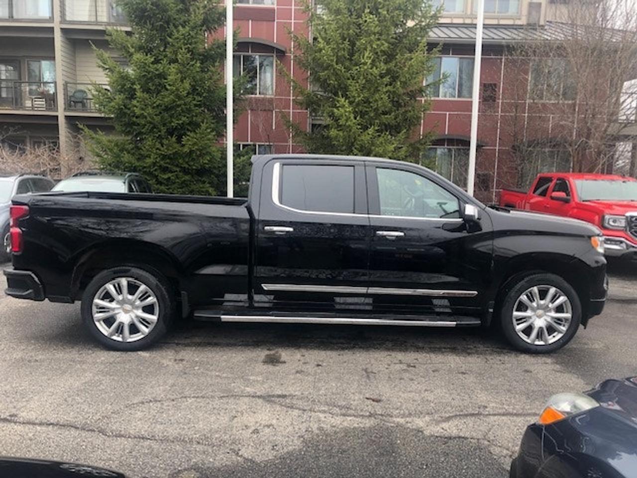 2022 Chevrolet Silverado 1500 High Country 6.2 v8 no accidents Photo