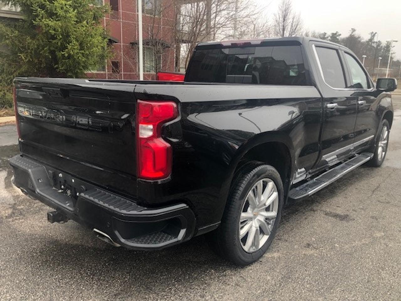 2022 Chevrolet Silverado 1500 High Country 6.2 v8 no accidents Photo