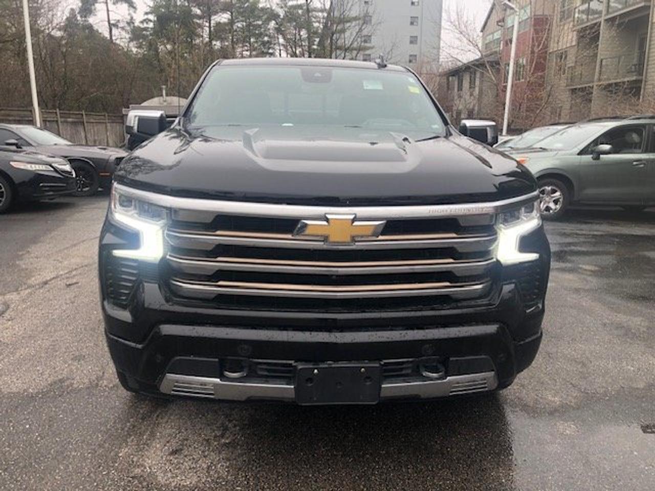 2022 Chevrolet Silverado 1500 High Country 6.2 v8 no accidents Photo2