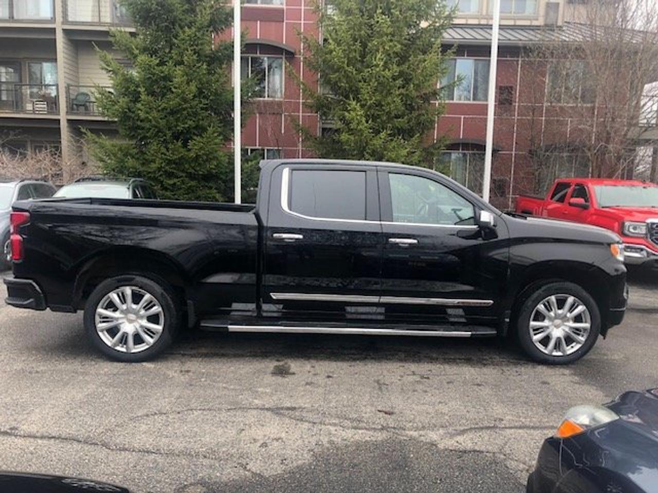 2022 Chevrolet Silverado 1500 High Country 6.2 v8 no accidents Photo