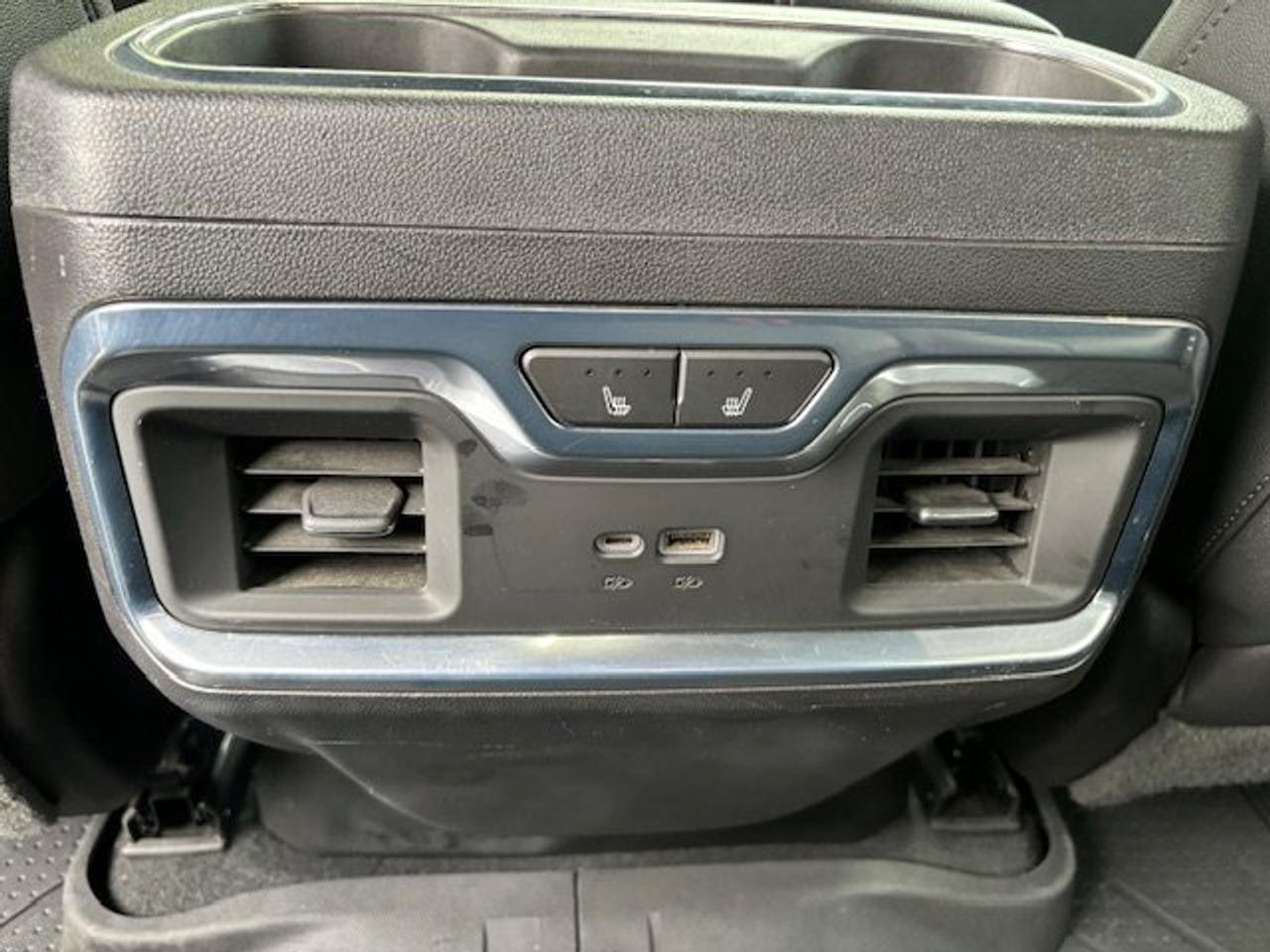 2022 Chevrolet Silverado 1500 High Country 6.2 v8 no accidents Photo