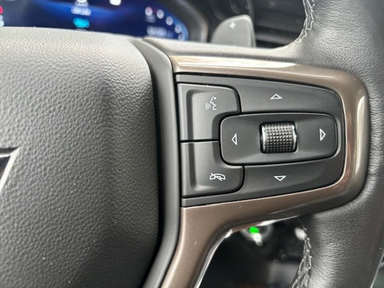 2022 Chevrolet Silverado 1500 High Country 6.2 v8 no accidents Photo