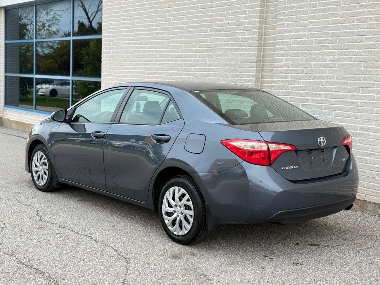 2018 Toyota Corolla LE Photo