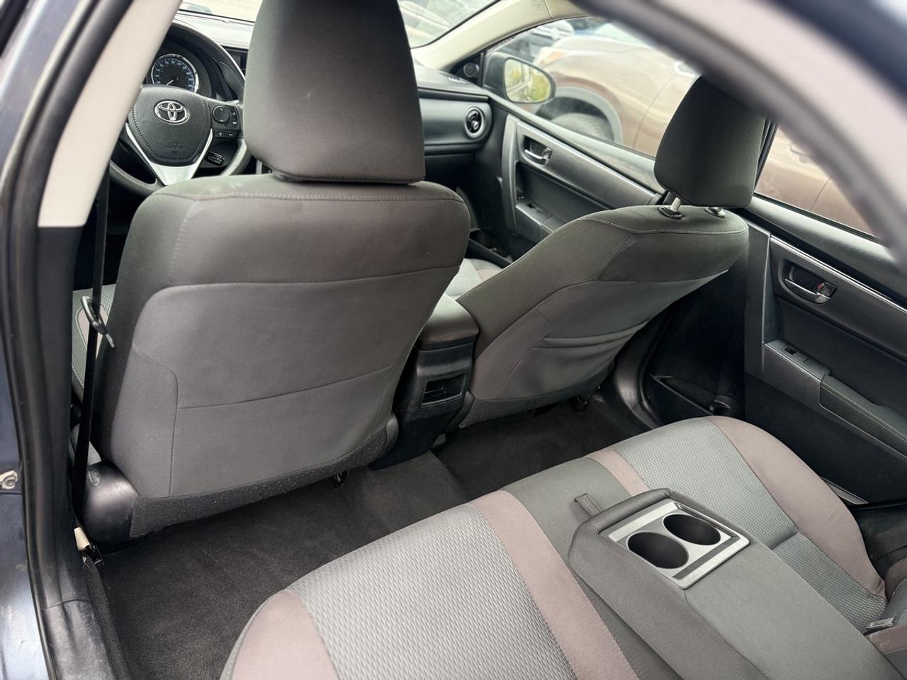 2018 Toyota Corolla LE Photo