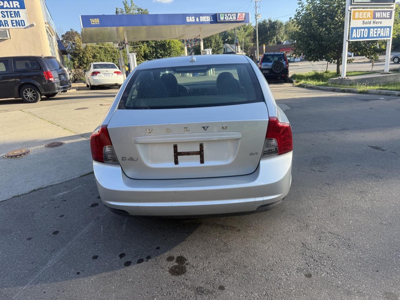 2010 Volvo S40 2.4i Photo