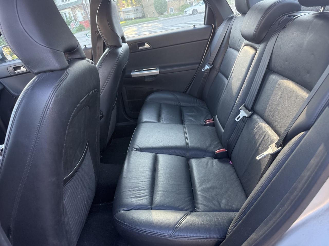 2010 Volvo S40 2.4i Photo