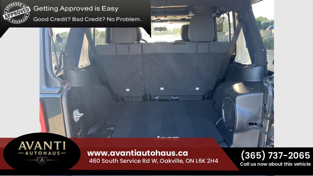 2012 Jeep WRANGLER UNLIMITED Sahara Photo