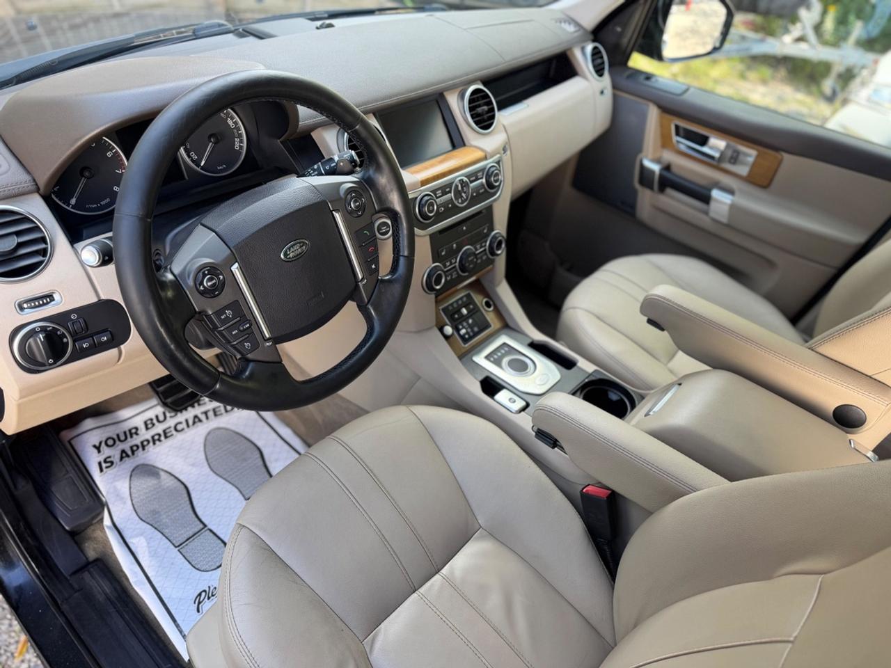 2016 Land Rover LR4 HSE|CCF|25+ SERVICE RECORDS Photo