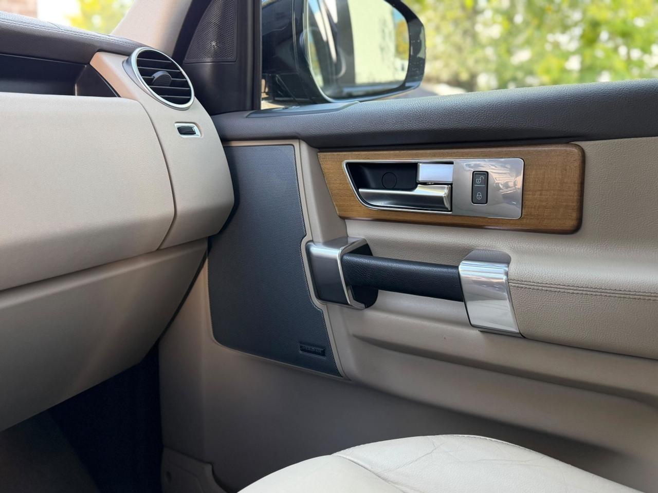 2016 Land Rover LR4 HSE|CCF|25+ SERVICE RECORDS Photo