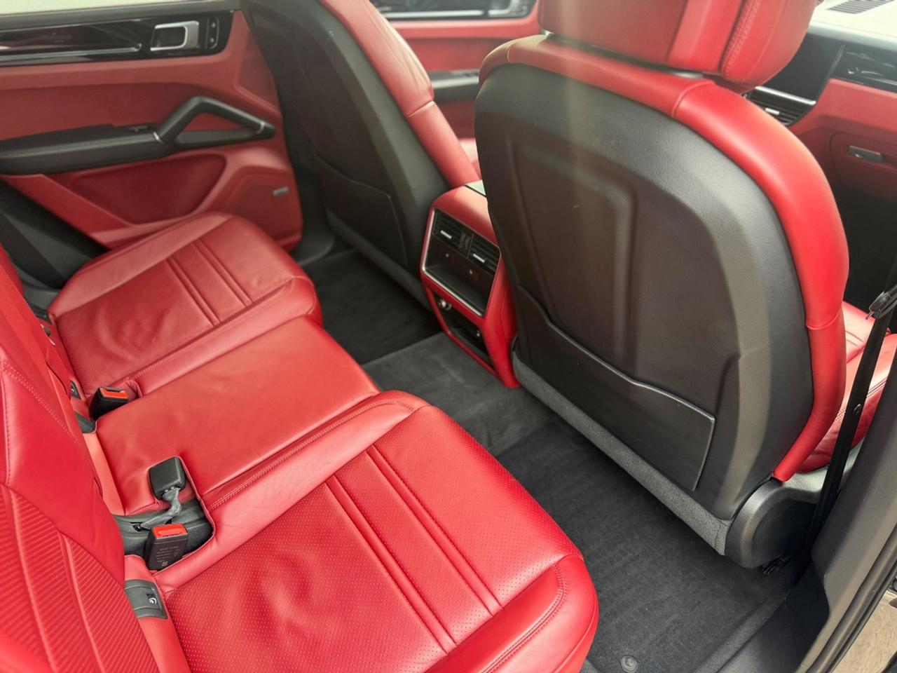 2020 Porsche Cayenne COUPE|NEW ENGINE FROM PORSCHE Photo