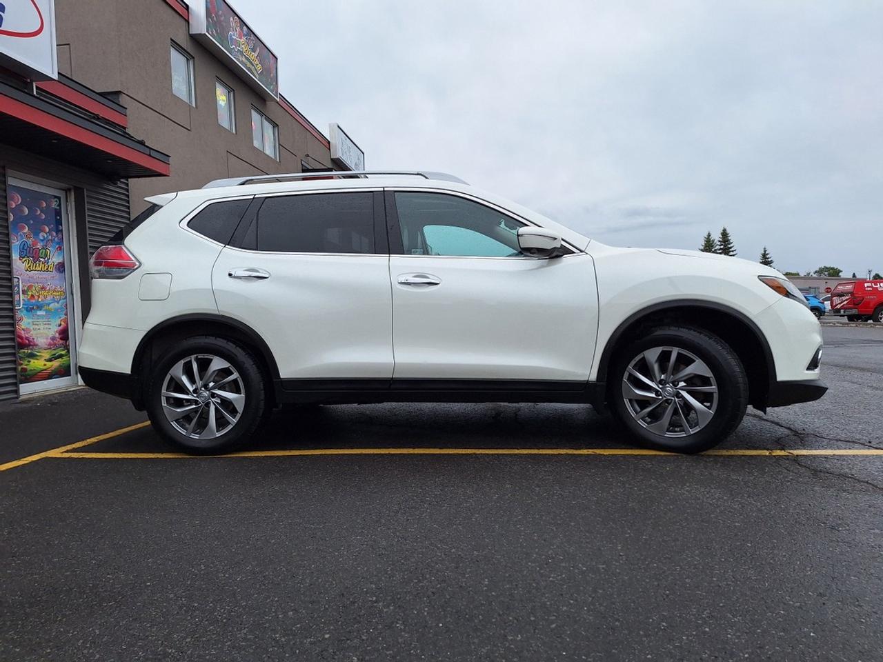 2015 Nissan Rogue AWD 4dr SL Photo