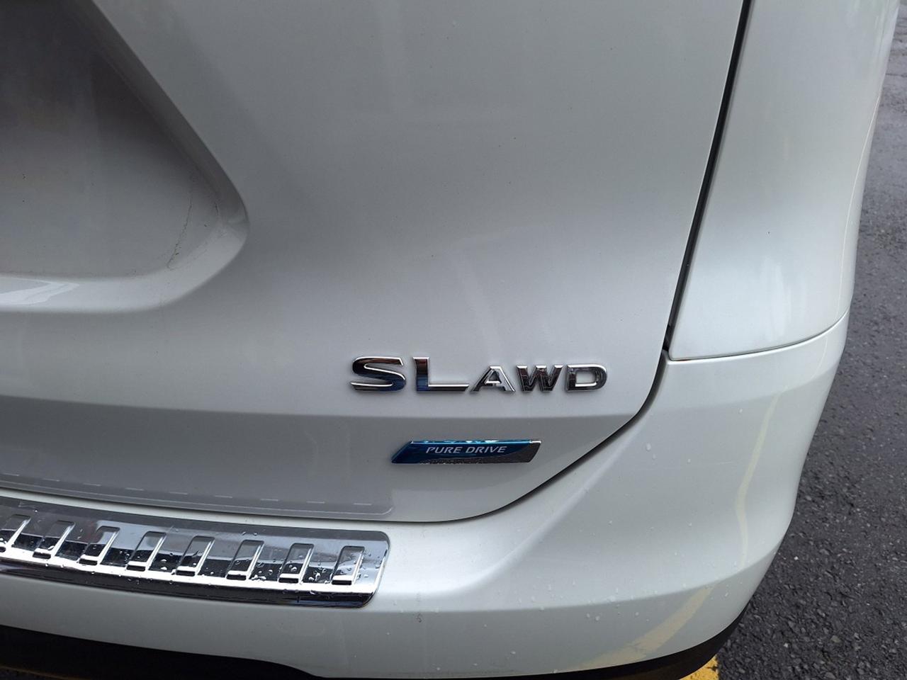 2015 Nissan Rogue AWD 4dr SL Photo