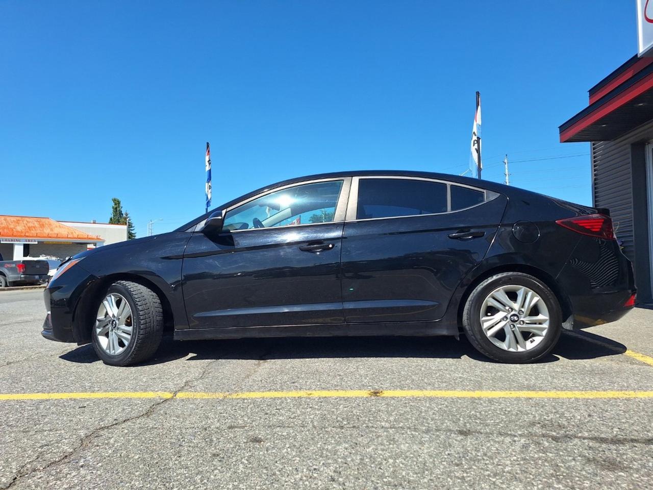 2020 Hyundai Elantra Preferred w/Sun & Safety Package IVT Photo