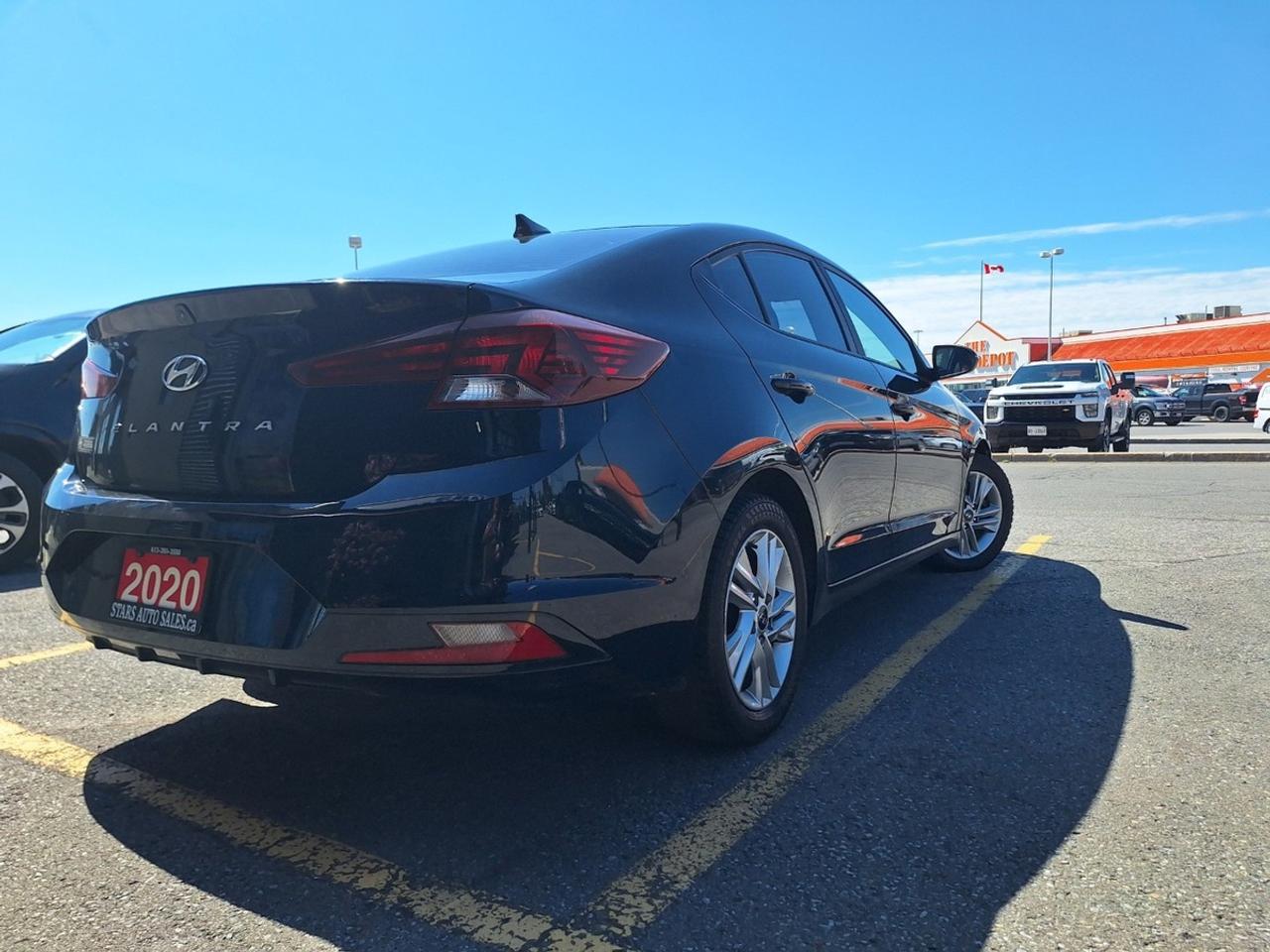 2020 Hyundai Elantra Preferred w/Sun & Safety Package IVT Photo