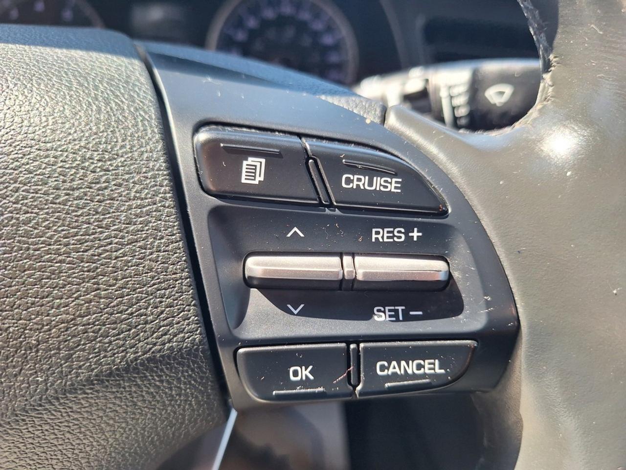 2020 Hyundai Elantra Preferred w/Sun & Safety Package IVT Photo