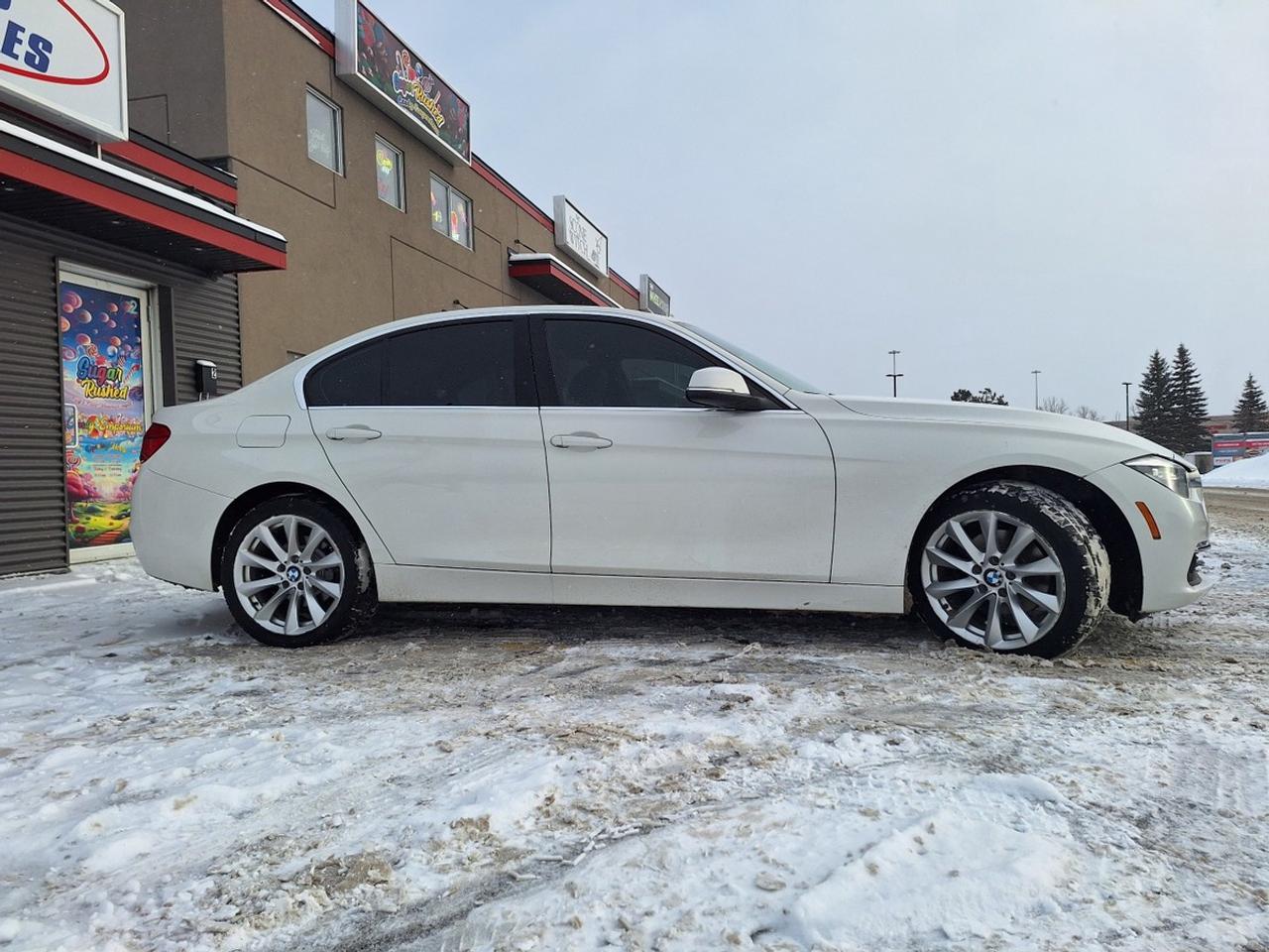 2016 BMW 3 Series 4dr Sdn 328i xDrive AWD SULEV South Africa Photo