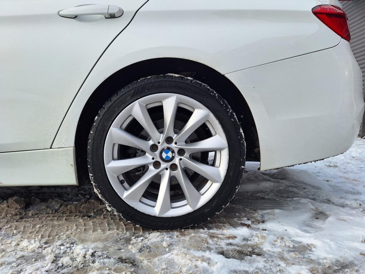 2016 BMW 3 Series 4dr Sdn 328i xDrive AWD SULEV South Africa Photo