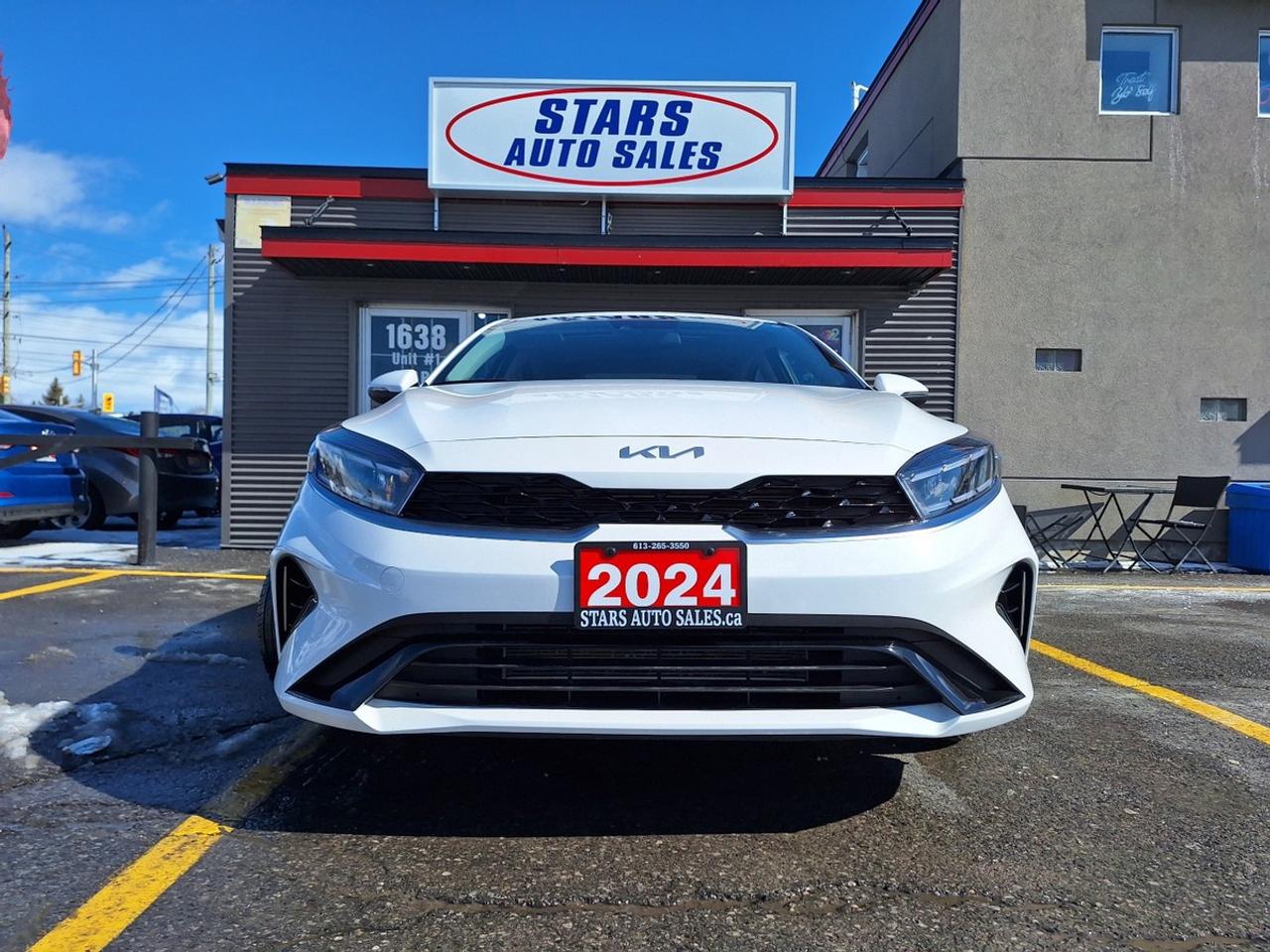 2024 Kia Forte EX+ IVT Photo1