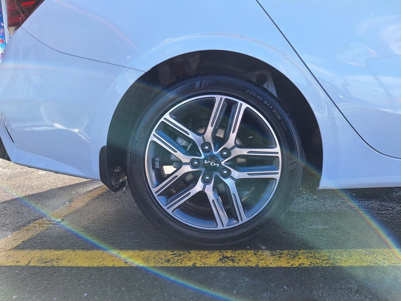 2024 Kia Forte EX+ IVT Photo