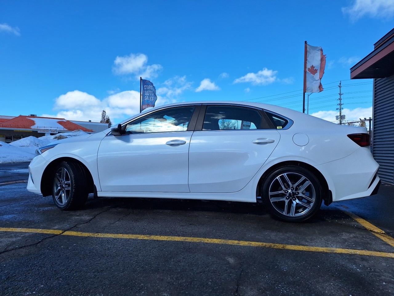 2024 Kia Forte EX+ IVT Photo