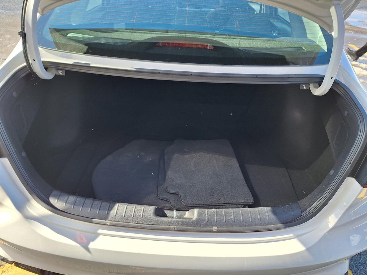 2024 Kia Forte EX+ IVT Photo