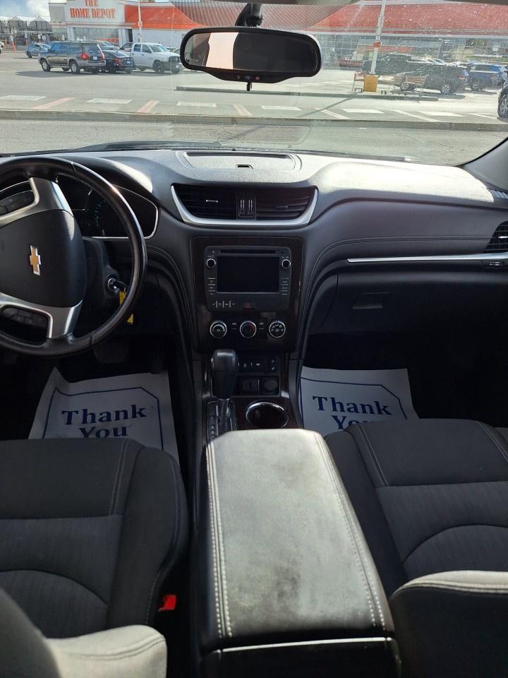 2016 Chevrolet Traverse FWD 4DR LT W/1LT Photo