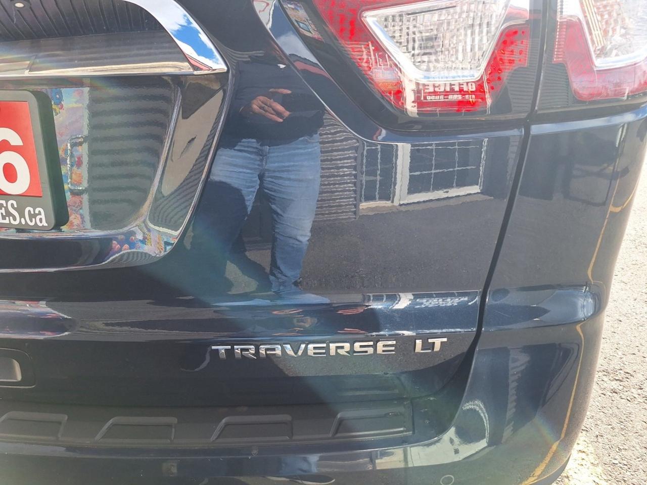 2016 Chevrolet Traverse FWD 4DR LT W/1LT Photo