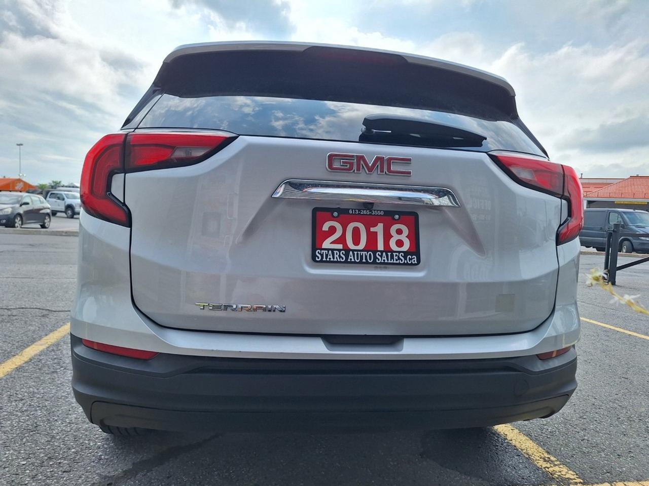 2018 GMC Terrain FWD SLE Photo