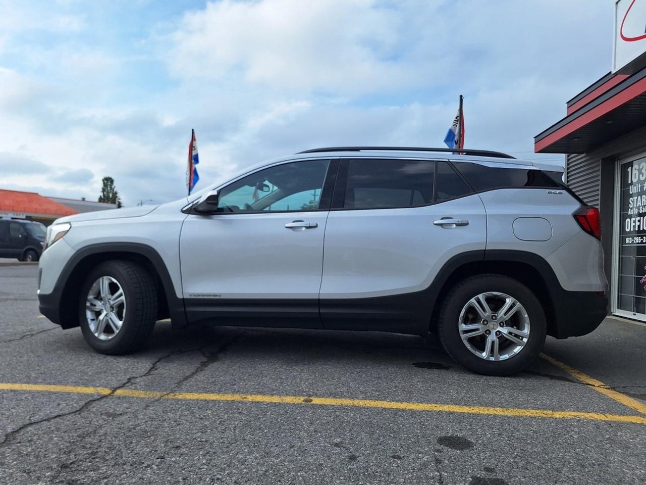 2018 GMC Terrain FWD SLE Photo
