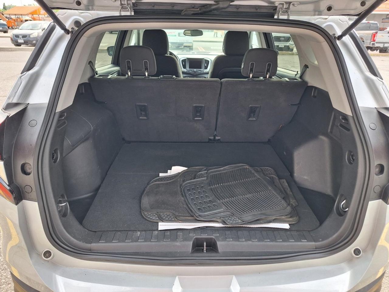 2018 GMC Terrain FWD SLE Photo