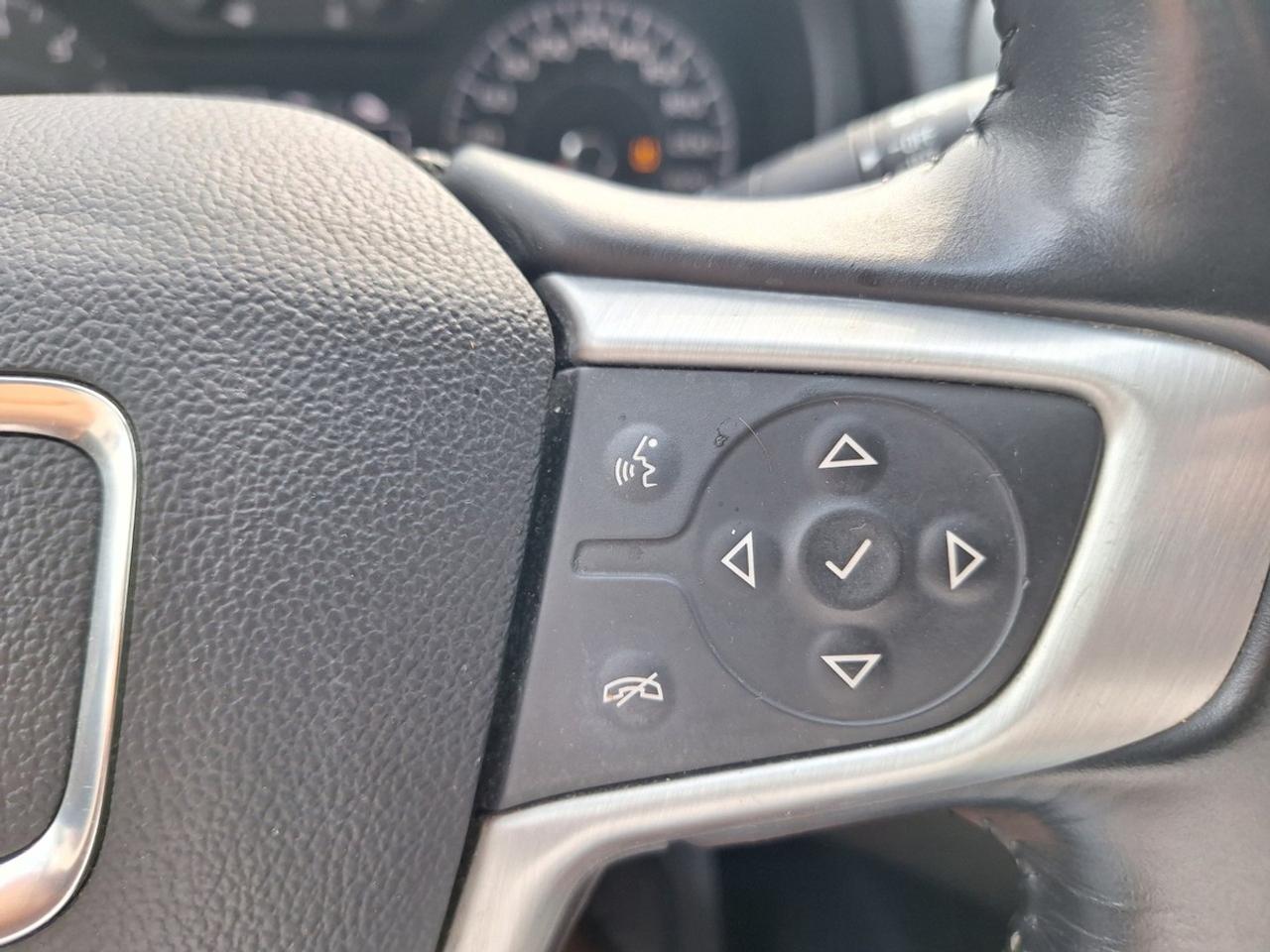 2018 GMC Terrain FWD SLE Photo