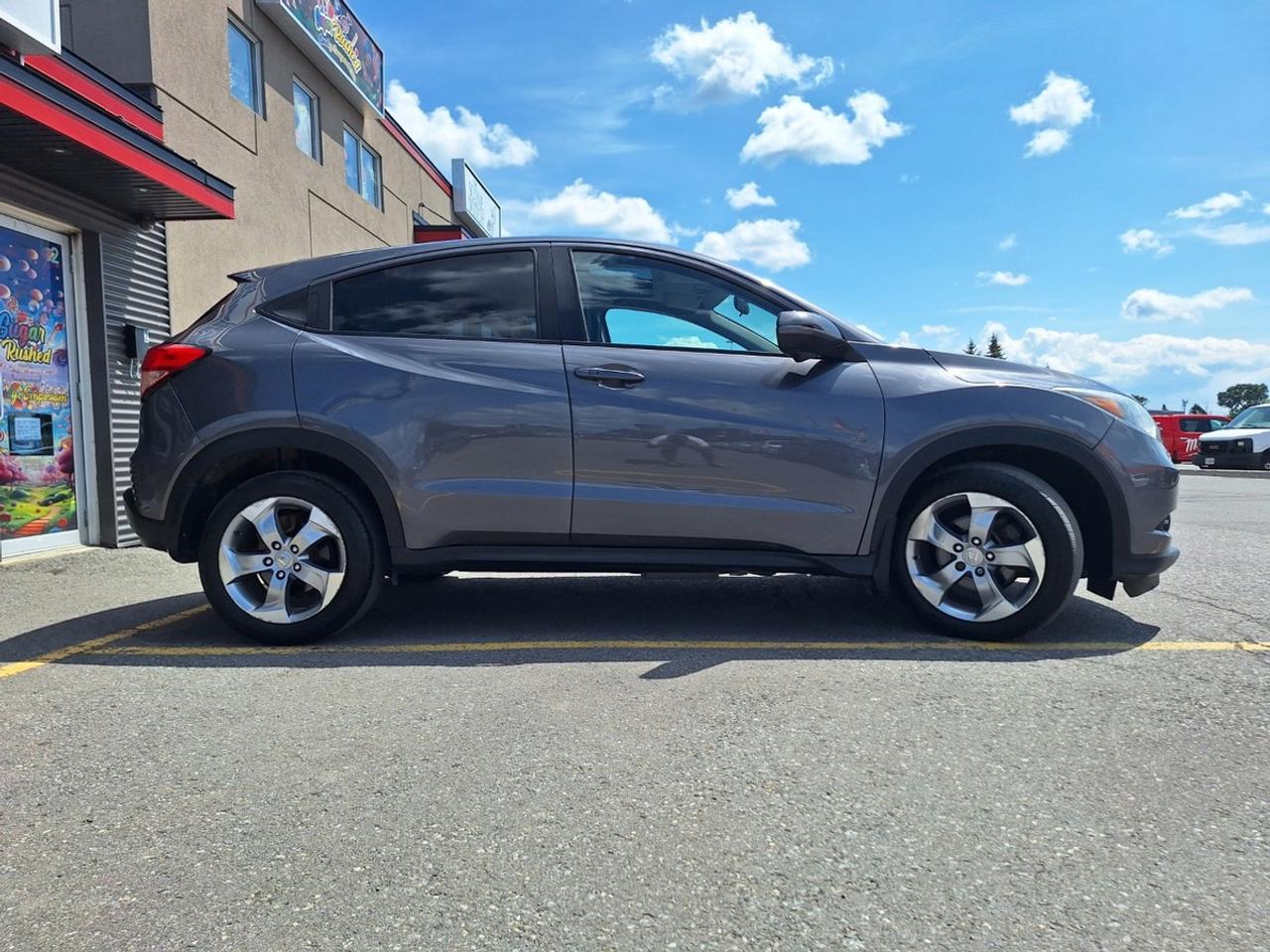 2017 Honda HR-V 4WD EX CVT Photo