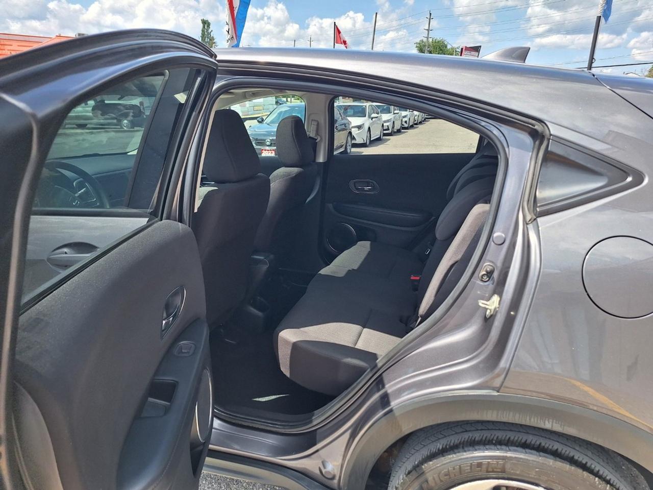 2017 Honda HR-V 4WD EX CVT Photo
