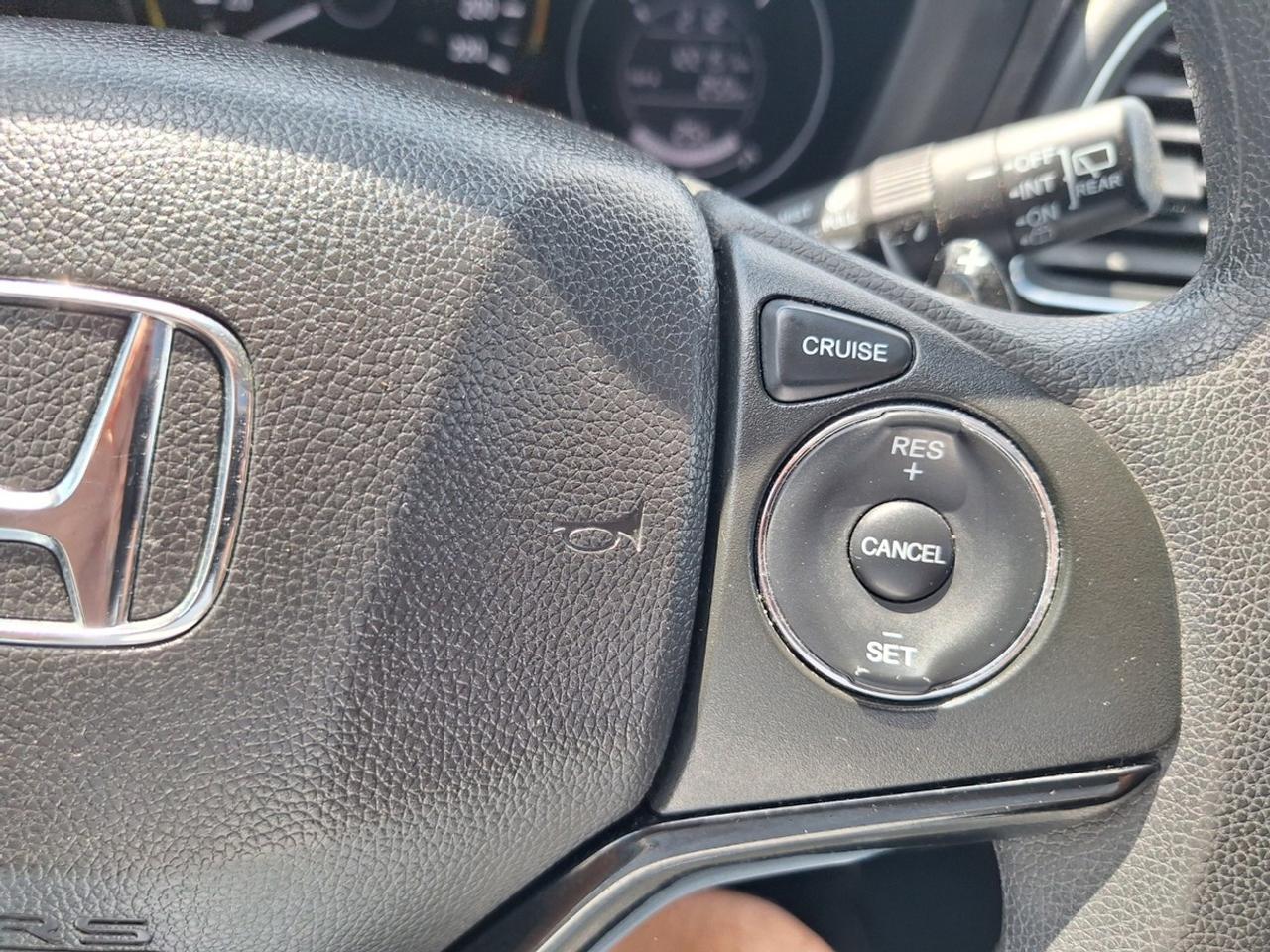 2017 Honda HR-V 4WD EX CVT Photo