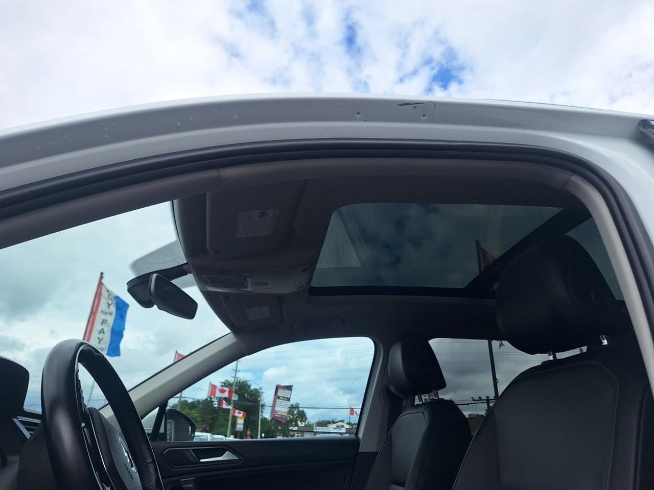 2018 Volkswagen Tiguan Comfortline 4MOTION *Ltd Avail* Photo