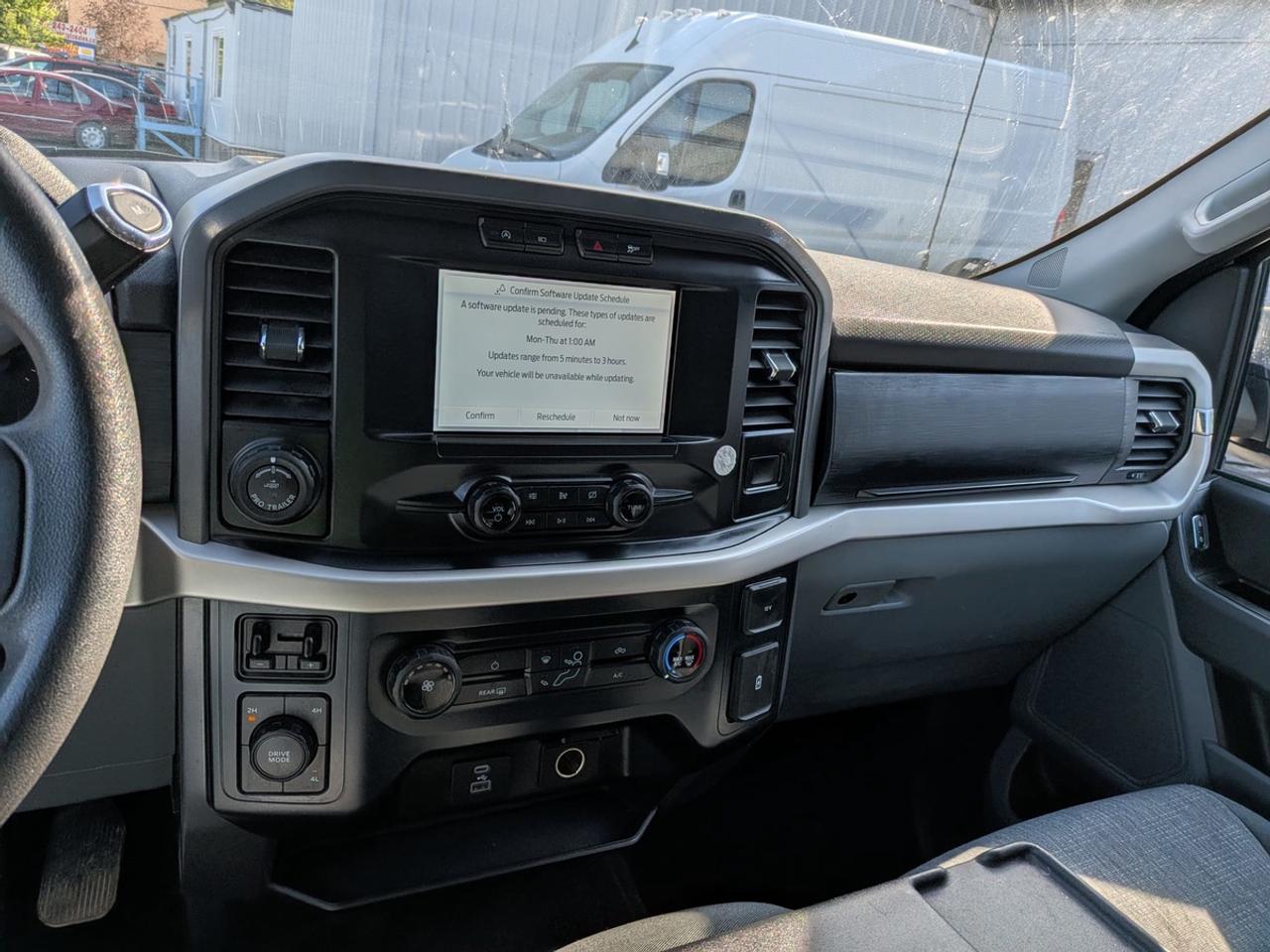 2021 Ford F-150 XLT Photo
