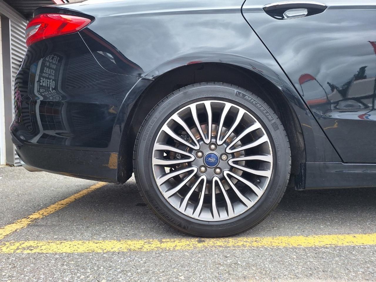 2018 Ford Fusion Energi SE FWD Photo4